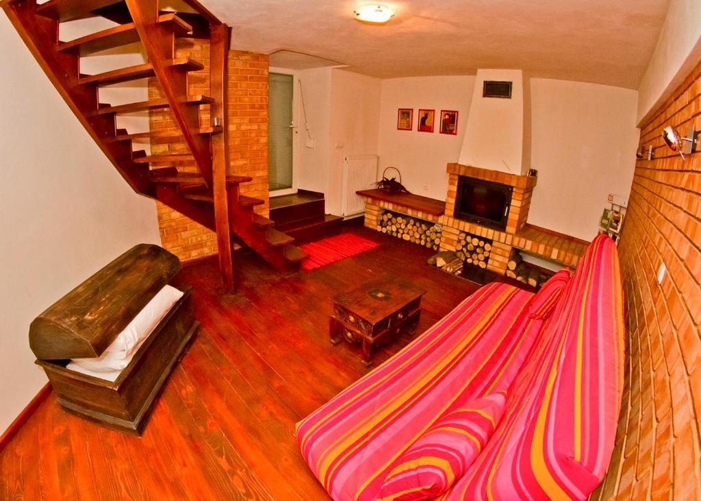 Duplex Apartment Spa Bath
